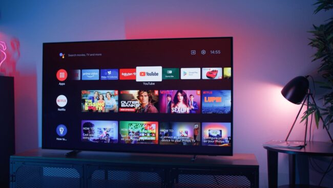 The Difference Between IPTV and Smart TV Apps ─ Understanding the Jargon